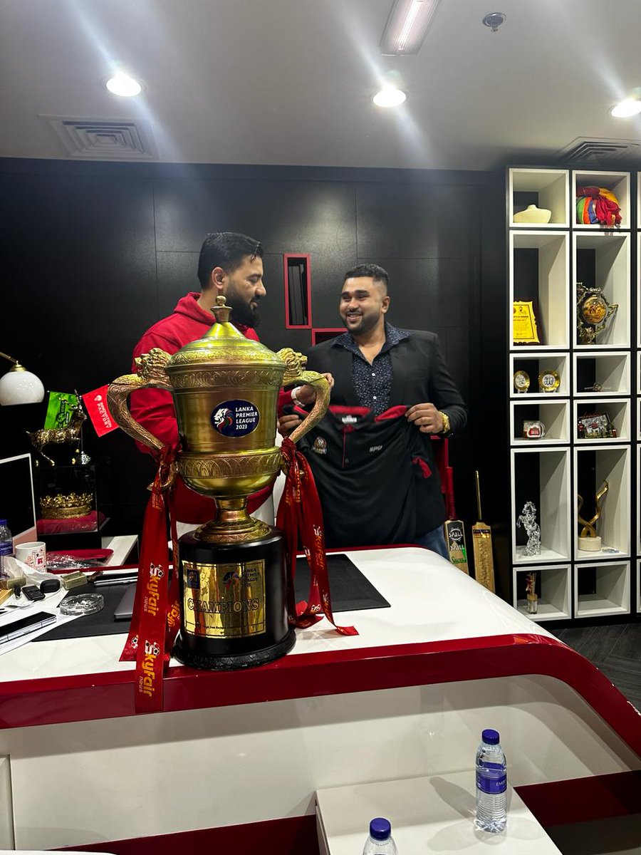 🎉 A special moment as a B-Love Kandy fan meets Mr. Omar Khan OK in the Dubai Office! 🏏 We were thrilled to present them with B-Love Kandy memorabilia, celebrating their unwavering support and passion for the team. #BloveKandy #OmarKhanOK #KandyLions #FanLove