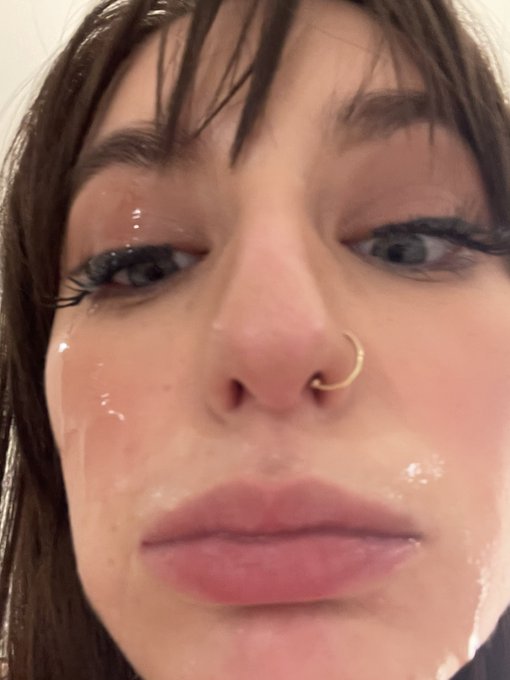 do my eyes look farther apart today be honest https://t.co/TDXUwFsa74