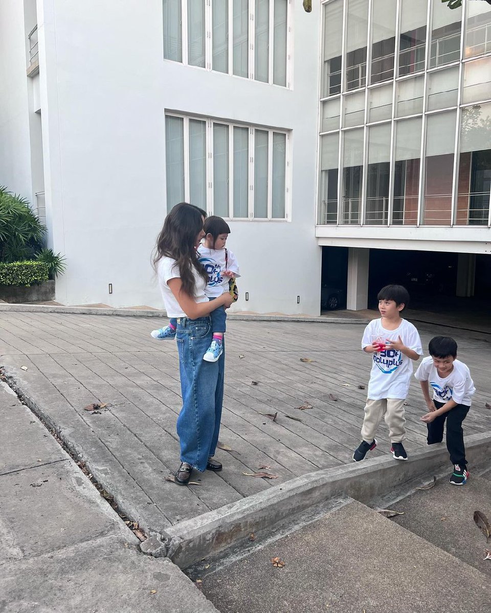 ursyaya's tweet photo. I'm in love 🫠💕 matchy-outfit with baby Abigail today hehehhe 🥰💙 https://t.co/YeiKX94Zo9