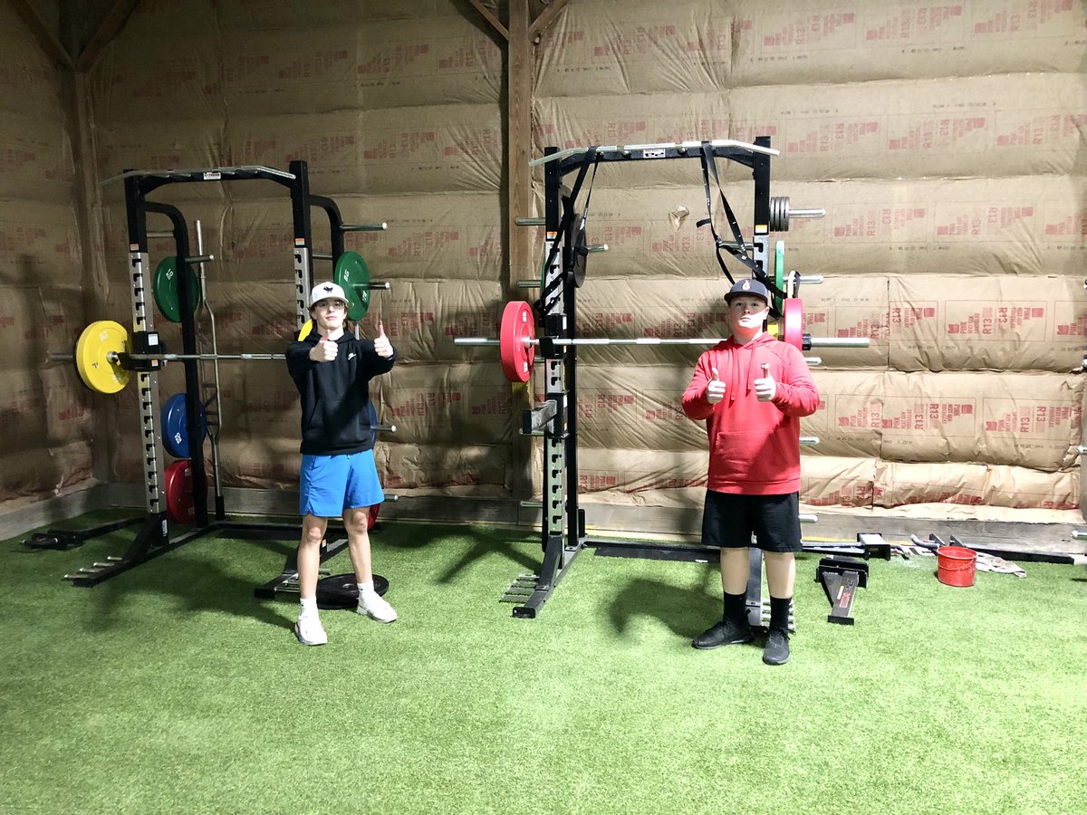 14u players Griff and Caden chose to stay after to get a lift in tonight, well done boys!!