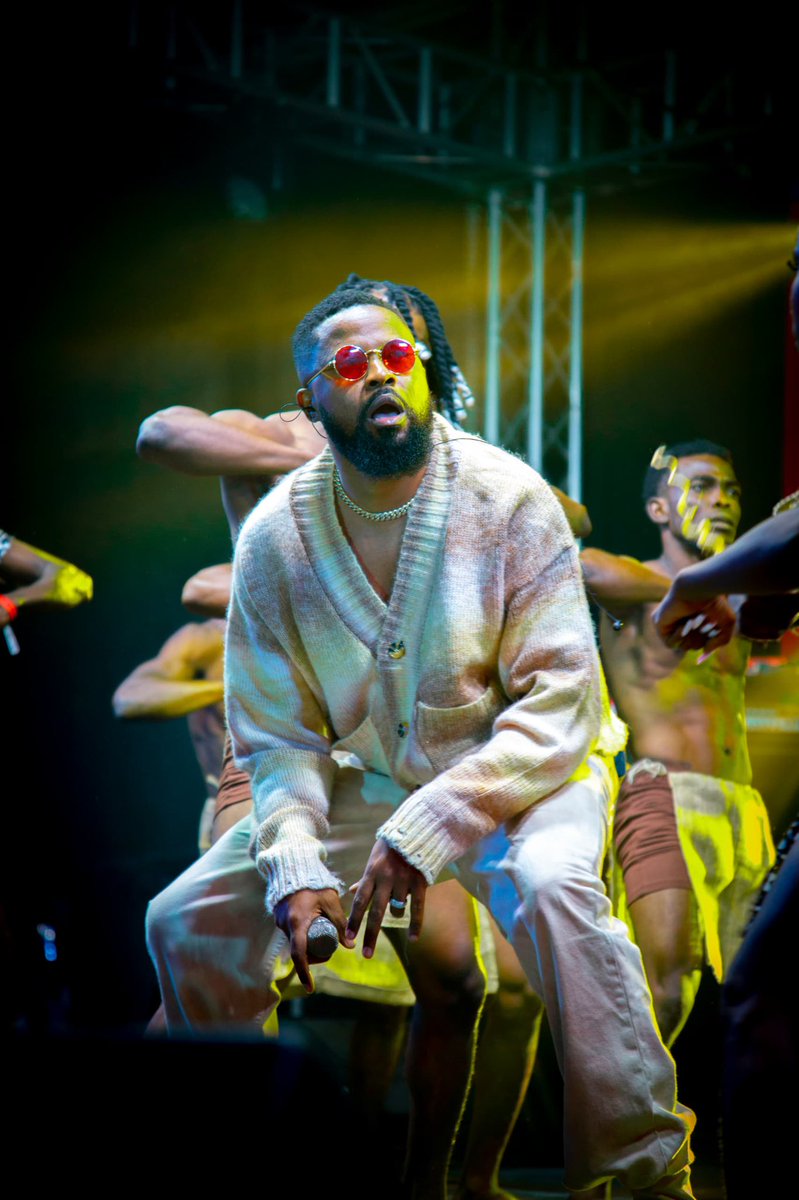 mr_jamesbee's tweet photo. PREZIDAN 🇭🇹 @roodyroodboy 
#Elefan🐘 #ConcertTou9 #GBME
.
.
📸JamesBee https://t.co/oku4o893c2
