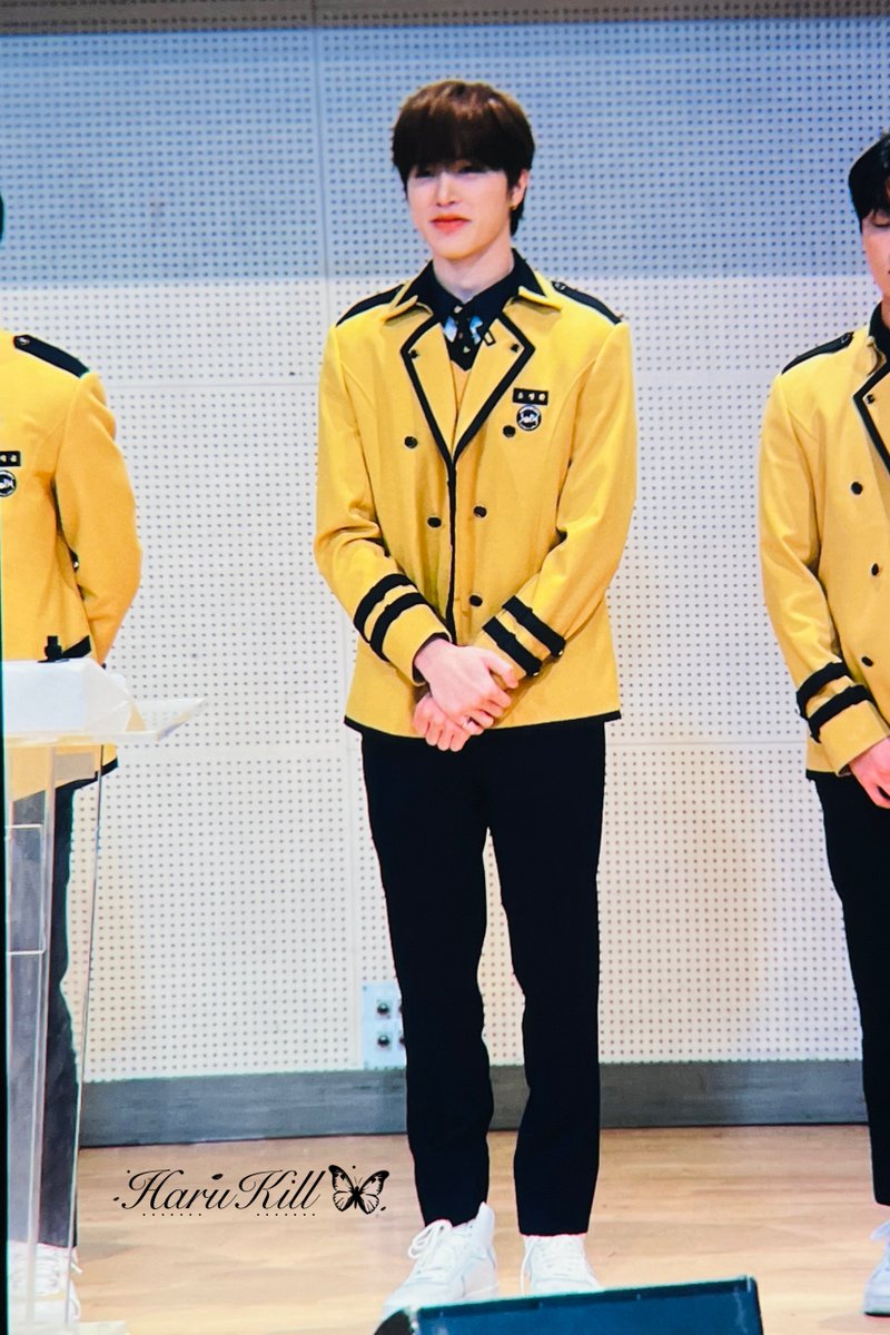 HaruKi_HKT's tweet photo. 240207 SOPA GRADUATE

🎓🧑🏻‍🎓

#소정환 #SOJUNGHWAN #ジョンファン
#트레저 #TREASURE #トレジャー https://t.co/2YpVyruJYl