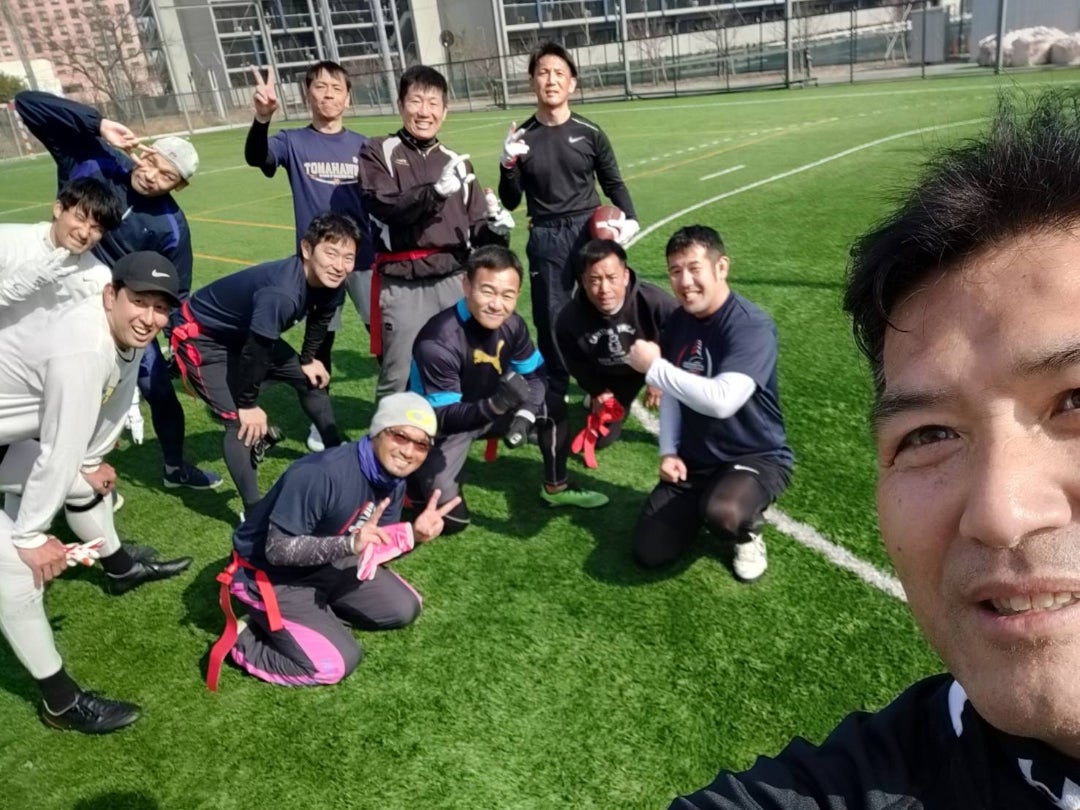 サイクロンズOBを中心としたフラッグチーム『Silver Cyclones』から、東海大会決勝トーナメントを翌週に控えた練習の模様をお伝えします。
練習前にミーティングを行うなど、現役時代を彷彿とさせます。
東海代表を目指して、GO CYCLONES！

【日曜練習】
ameblo.jp/mhiro-33/entry…