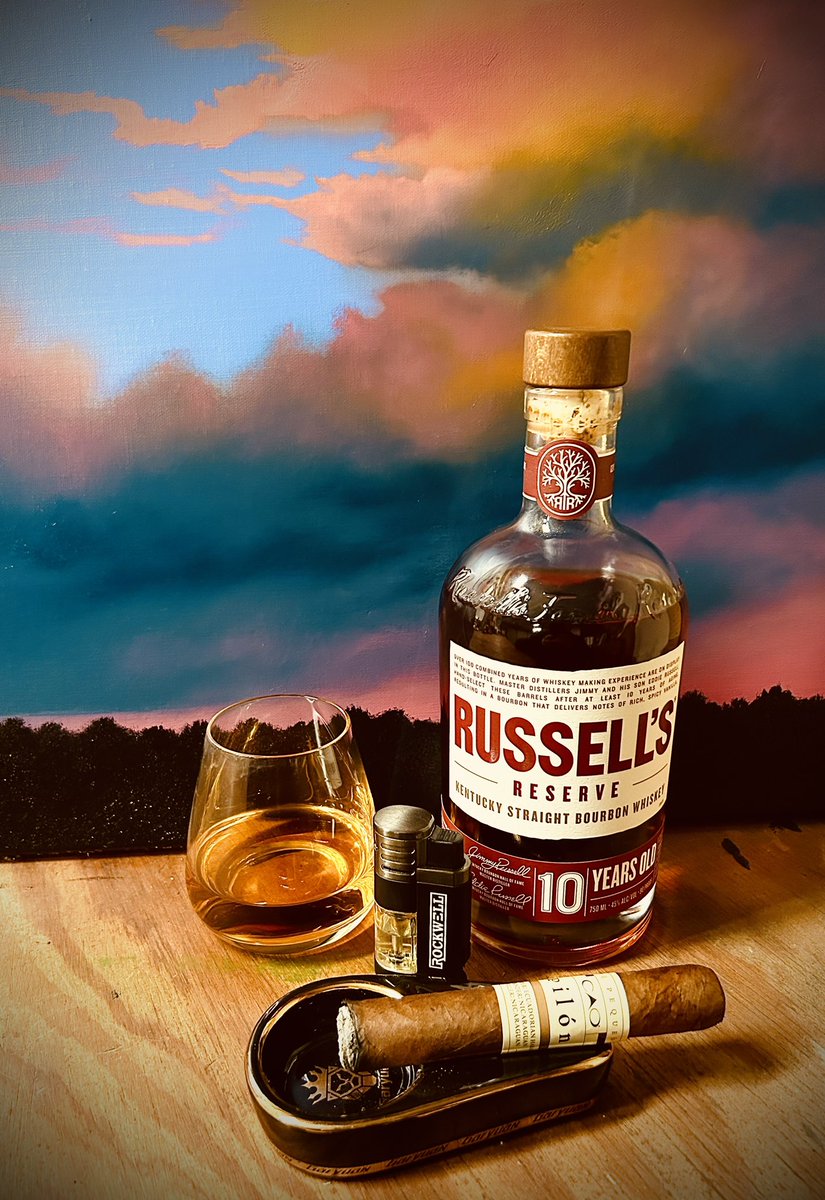 AnnapolisAsh's tweet photo. Opening up the Russell’s Reserve 10 Years Old tonight. #russellsreserve #russellsreserve10 #caocigars #caopilon #annapolisashtalk #cigarsandbourbon #staysmokey https://t.co/mHqdfRLUue