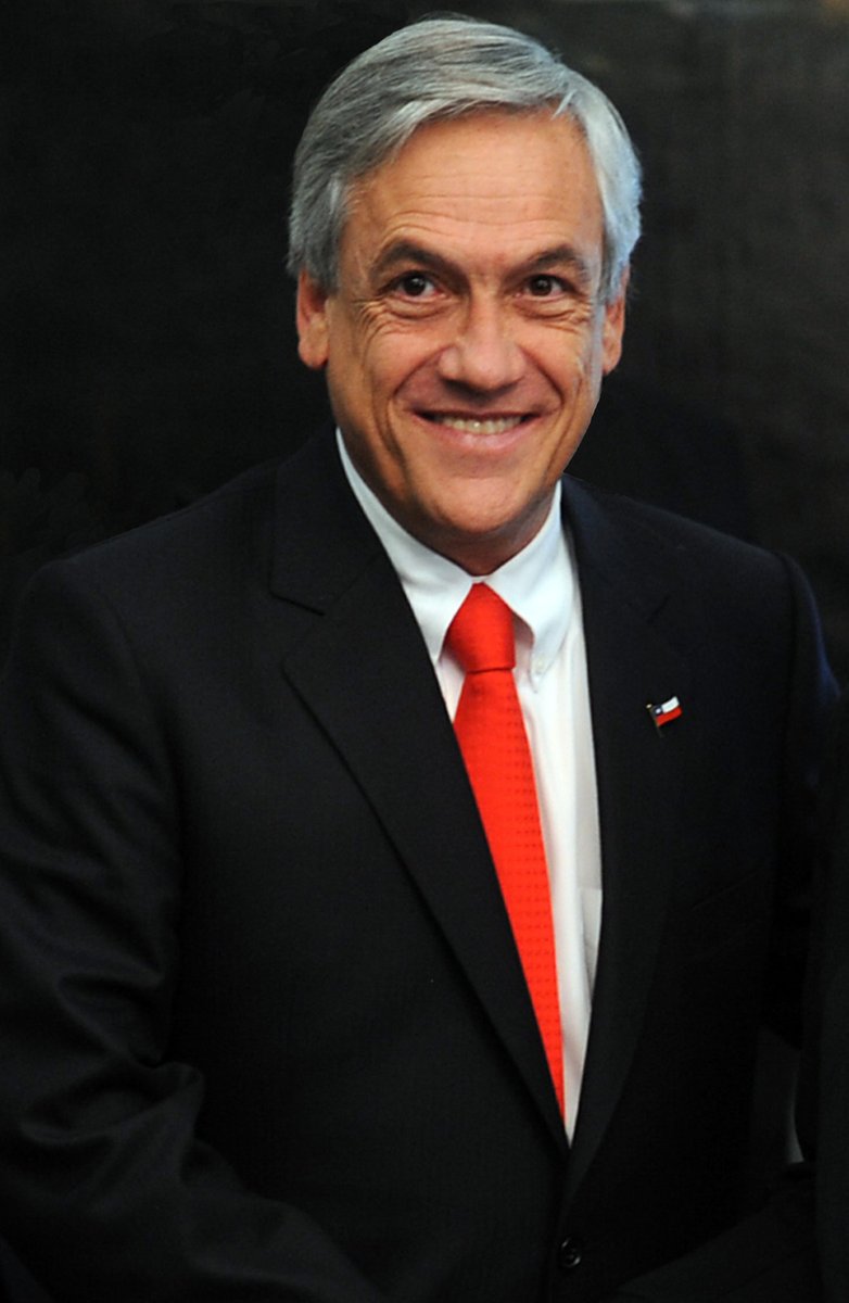 eduardomenoni's tweet photo. 🚨 | HERÓICO: "Salten ustedes primero, porque si salto yo con ustedes, el helicóptero nos caerá encima a todos". Últimas palabras del ex presidente chileno Sebastián Piñera, según su hermana Magdalena, antes de caer con el helicóptero que él piloteaba. 🇨🇱 https://t.co/Z3S0EN3hMj