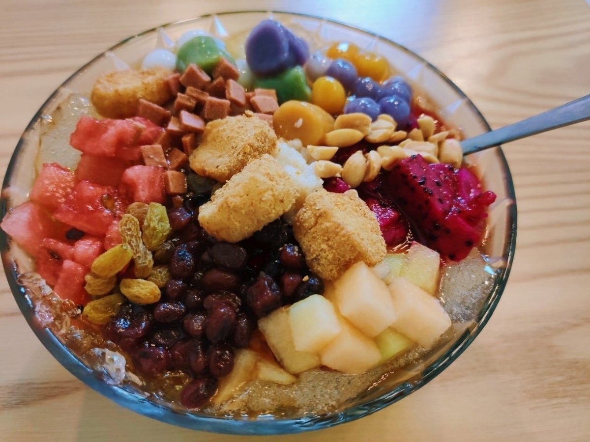 dedimuliadi80's tweet photo. I want you to admire the multi-fruit mixed dessert. https://t.co/8v97HlQQ6t