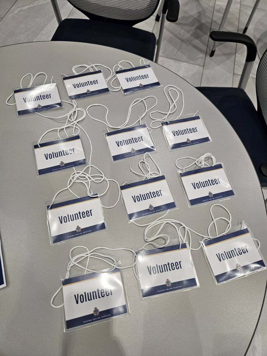 RPSCultural's tweet image. Many community partners donate their time to help volunteer at the round dance. Thank you @mamawicafe @scott_academy SK Polytechnic Justice Studies students, Search and Rescue Regina, and the Citizens Police Academy Alumni Association for your support!