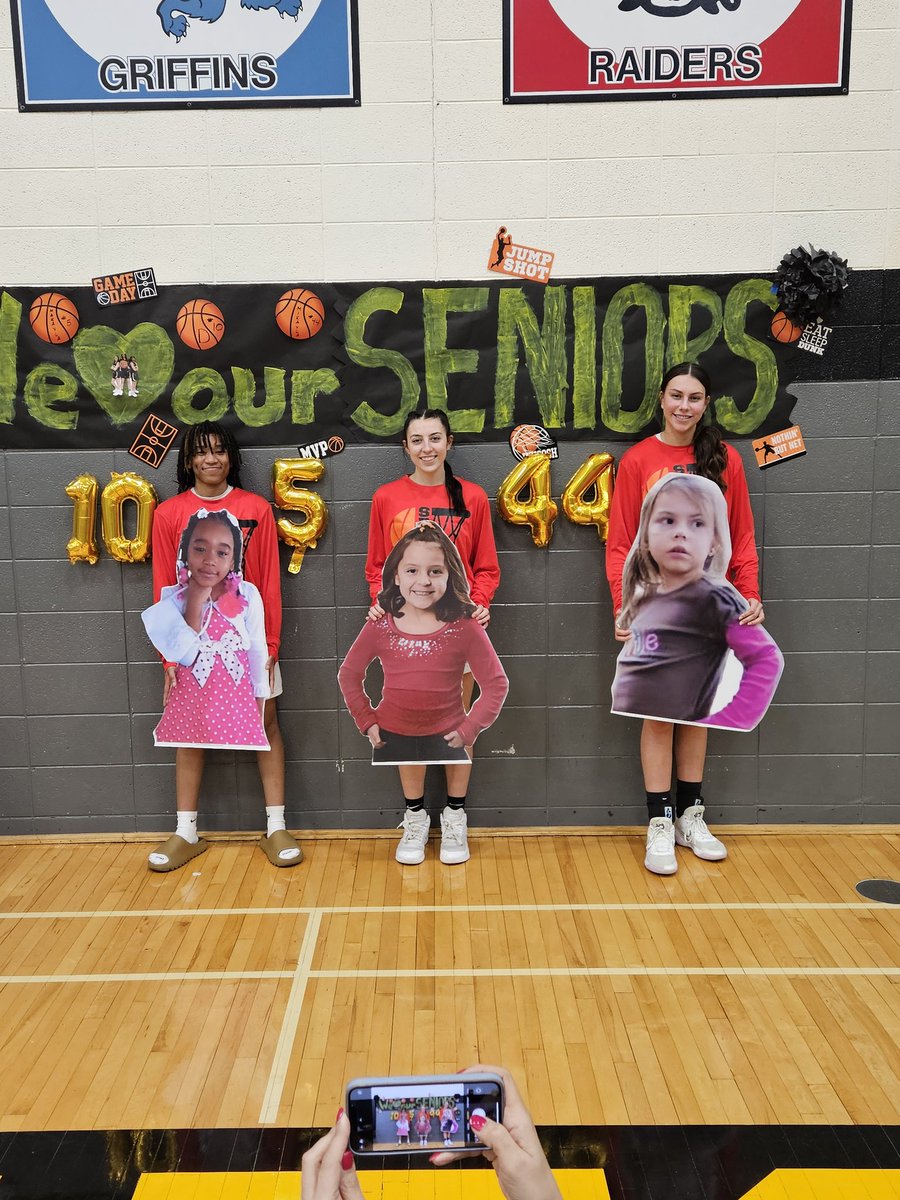 The T-Bolts fought hard but ultimately fall to LW Central 52-39 on Senior Night. Nawal Kaleel led the Bolts with 14 pts and Mak Adams added 12. Adams along with D Gore and Mikayla Summey made us proud in their last regular season home game.