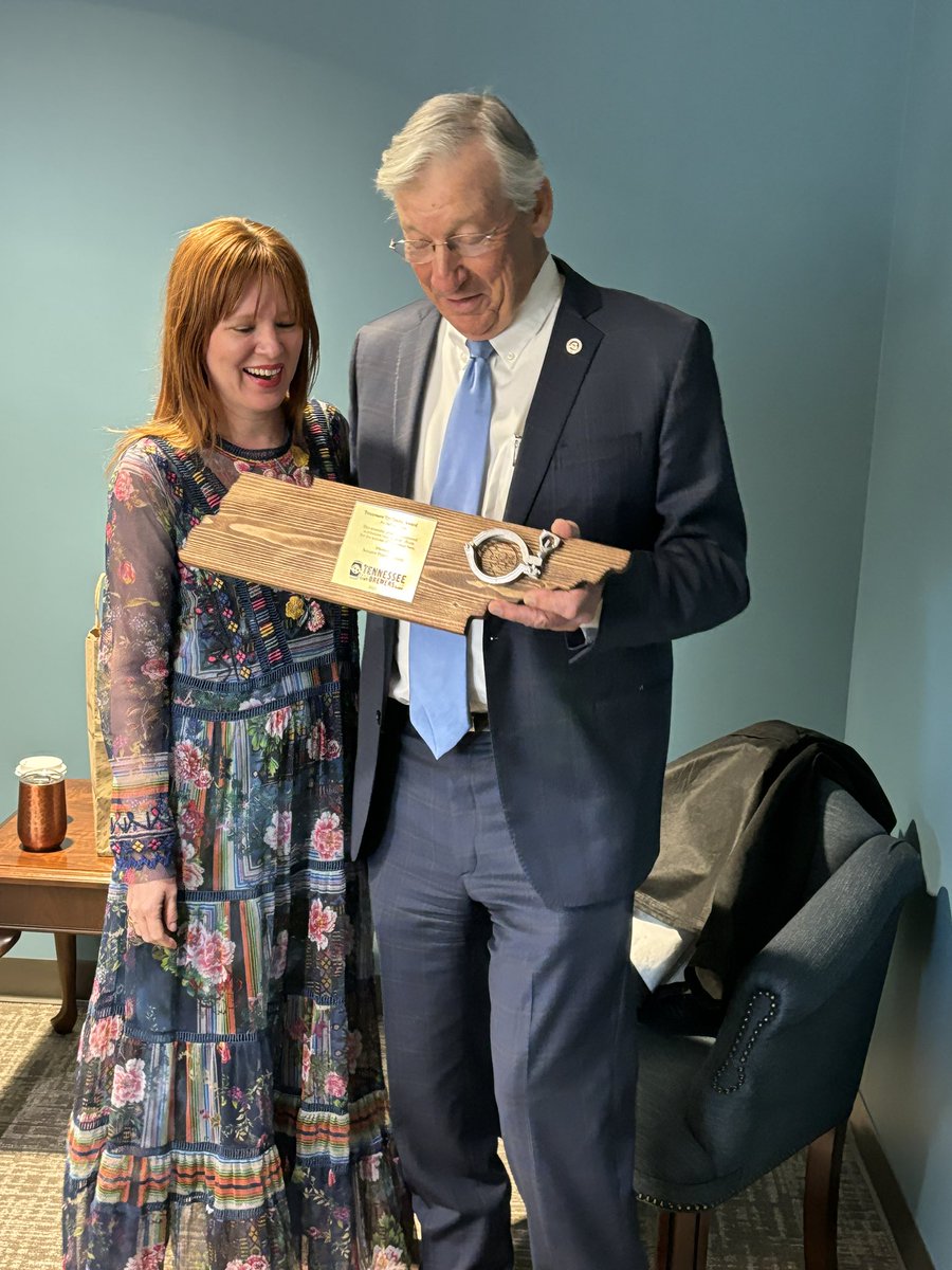 SchmidtLobbyist's tweet photo. It was a great day to welcome the TN Craft Brewers Guild to the Hill!  TN Tri-Clamp Award winner @SenFrankNiceley was honored for his continued support for these small business owners and TN farmers. https://t.co/wE7C1zO11w