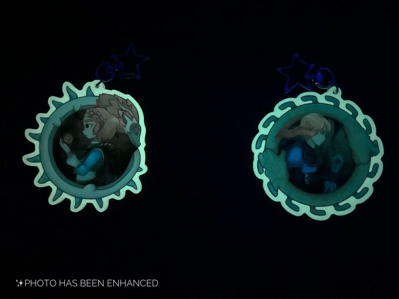 ClearCutSky1's tweet photo. Glow in the dark Legend of Zelda TotK charms are available! Very proud of these ones and they glow so bright~ https://t.co/HAlOi8fGQJ