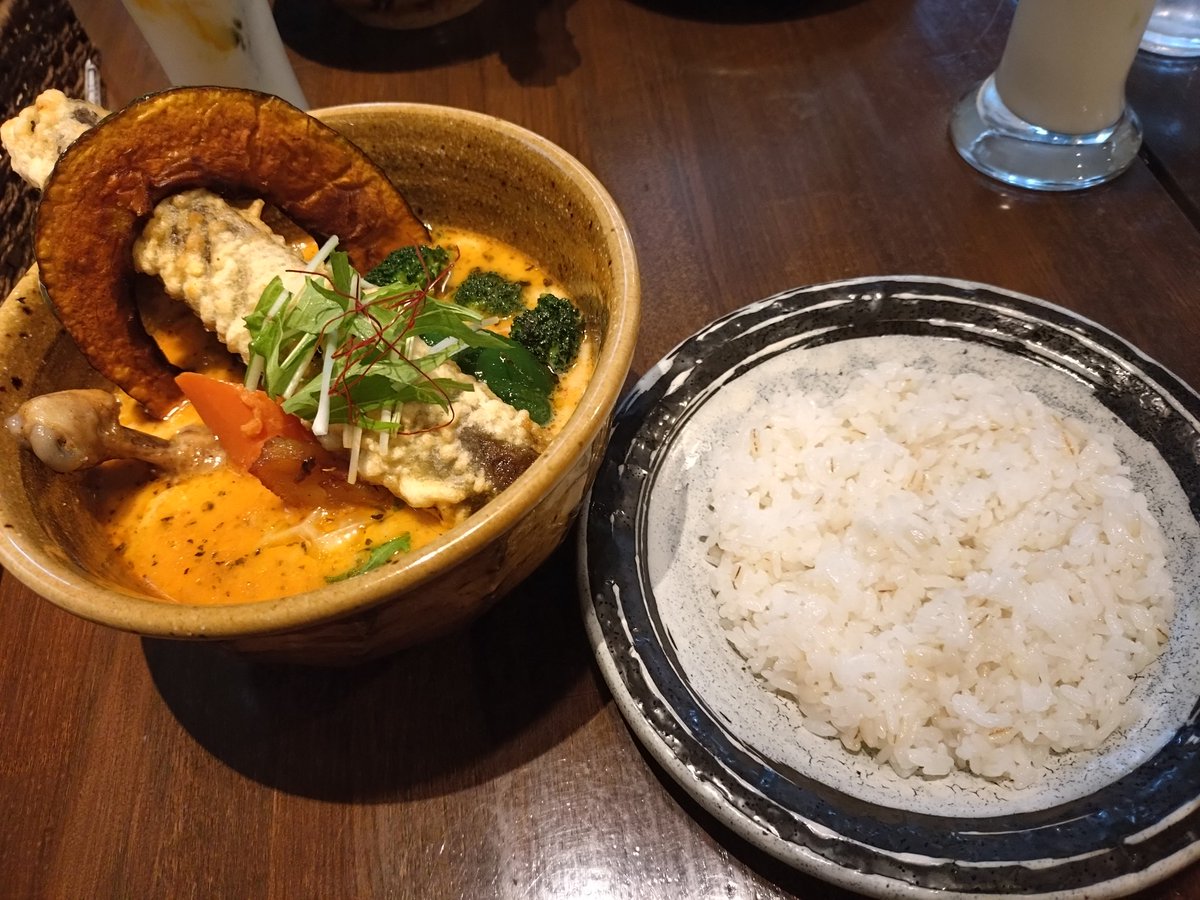 ikuko322's tweet photo. 大泉洋さんが10年以上通うオススメのお店

クリーミーなスープでした♪
本当に美味しかった♥
インパクト抜群のゴボウ
柔らかくて最高(⁠ ⁠ꈍ⁠ᴗ⁠ꈍ⁠)
オープン30分前に行き２組目
数分後には長蛇の列
やっぱり人気店なのデスネ
洋くん同様オススメですwww

#ソールストア
#soul_store
#SOUL_STORE https://t.co/GNfoA8L1vb
