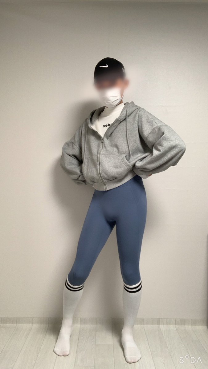 #CD #시디 #여장 #부분시디 #펨보이 #femboy #leggings #레깅스 
짧양말 vs 긴양말 여러분들의 취향은? 🧦