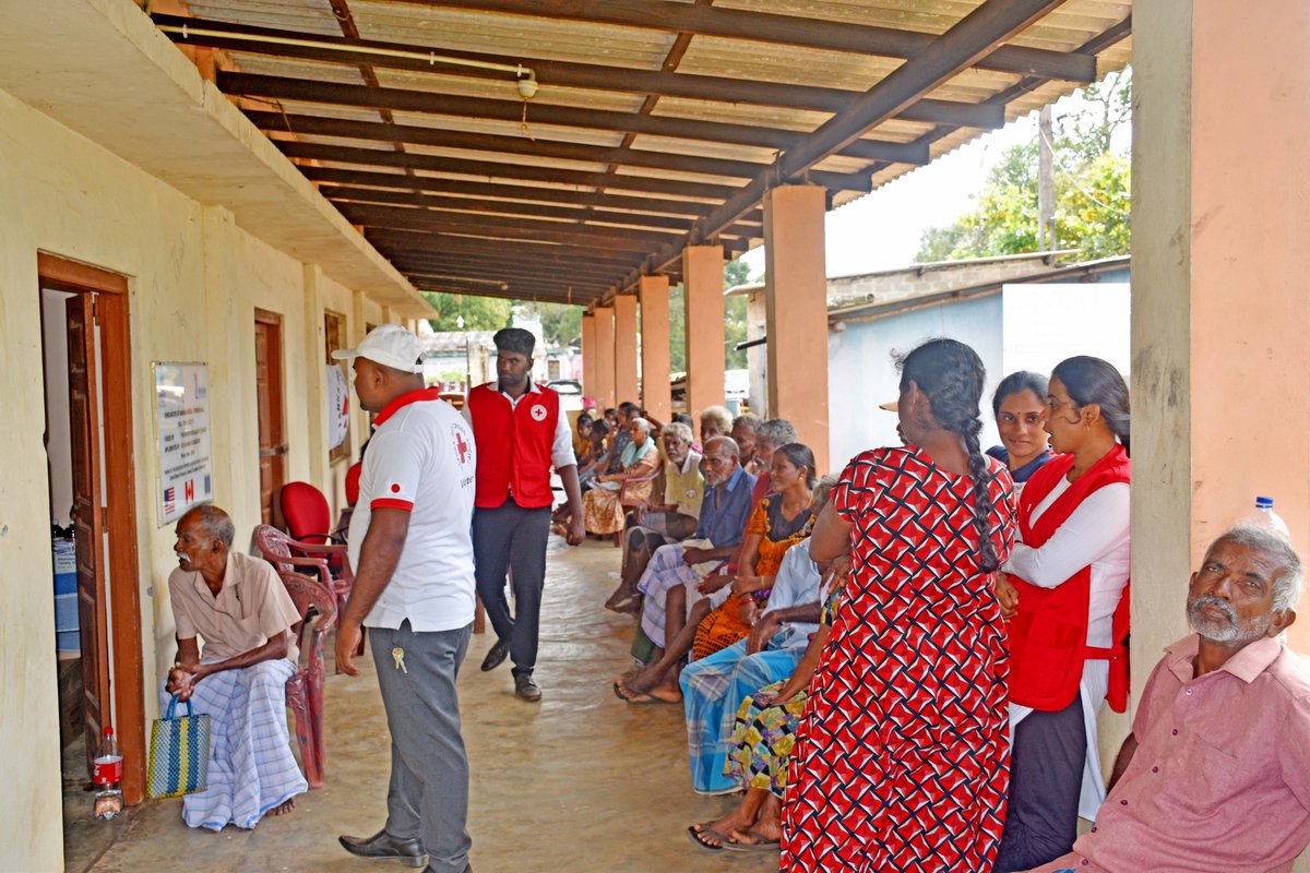 SLRedCrossMul's tweet photo. People were treated at Puthukkudiyiruppu Division by a medical camp on 04.02.2024 hosted by the @SLRedCross 's Mullativu Branch With medicine, health advice, first aid, check-ups, and many other services, we were able to heal over 100 souls. https://t.co/mnYO9albWm