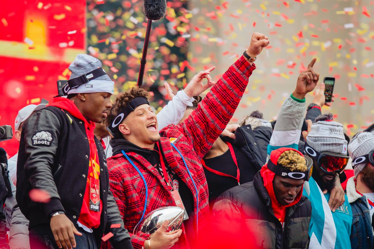 Karen’s be like: 

“Patrick Mahomes was DRUNK in front of my children!” 

Who’s ready for another one of these?