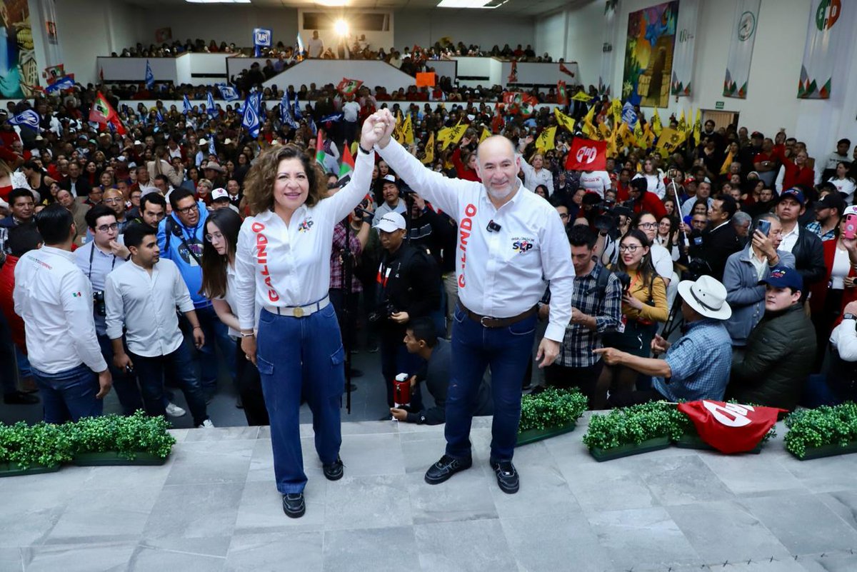 EF_Galindo's tweet photo. Con gran entusiasmo y convicción, me registré como  precandidato de la Coalición Fuerza y Corazón por San Luis para la alcaldía capitalina. 

Con la confianza de las y los potosinos, vamos por tres años más para seguir trabajando por nuestra ciudad. ¡En San Luis cabemos todas y todos!