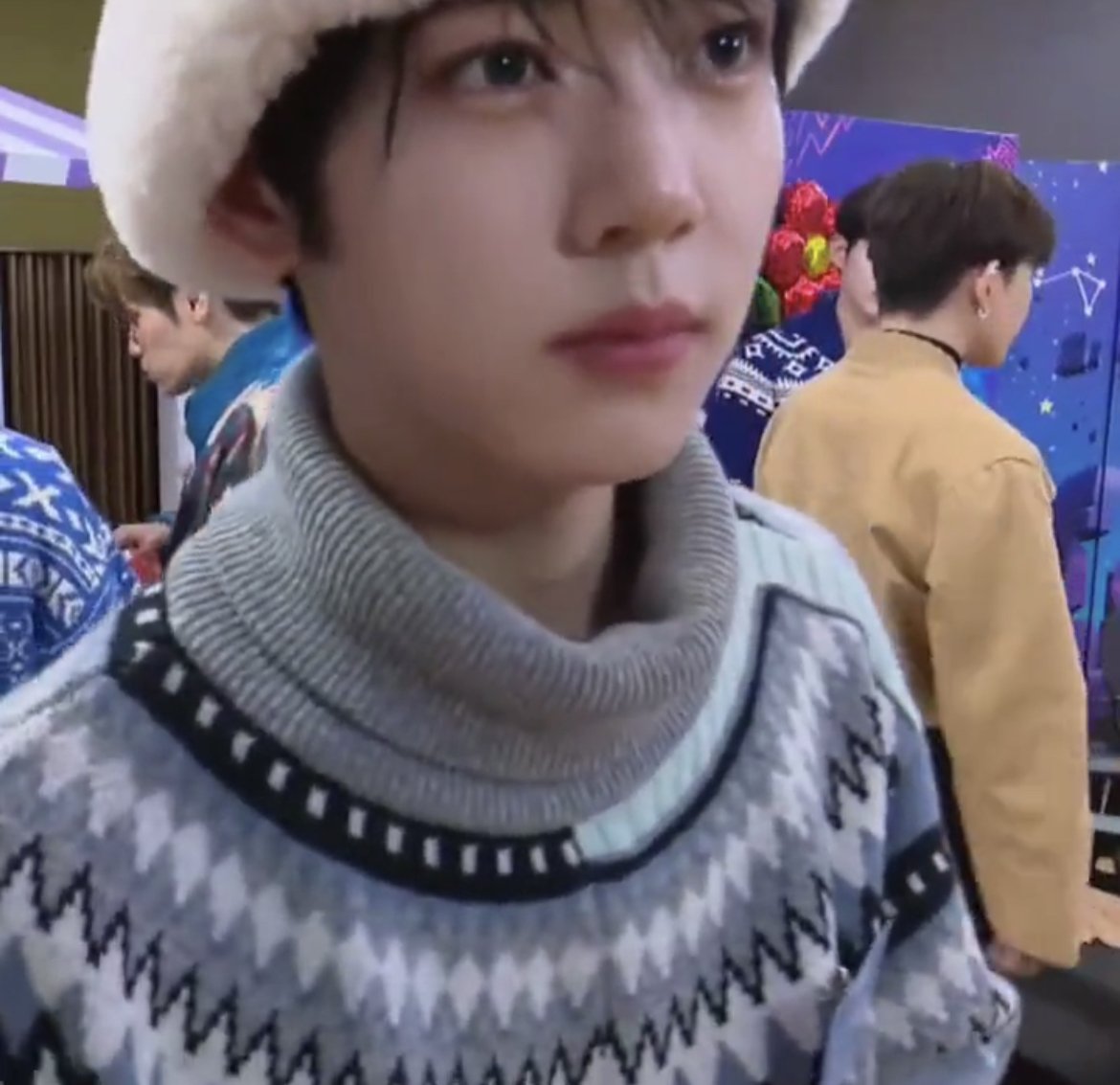 confusingseunga's tweet photo. 뽀돌~ = 기분좋다는뜻
뽀돌.. = 슬프다는뜻
ㅃㄷ = 기분안좋으니까말걸지말라는뜻
ㅃ = 말도꺼내기싫으니까알아서잘하라는뜻 https://t.co/e6TIkQrZ98