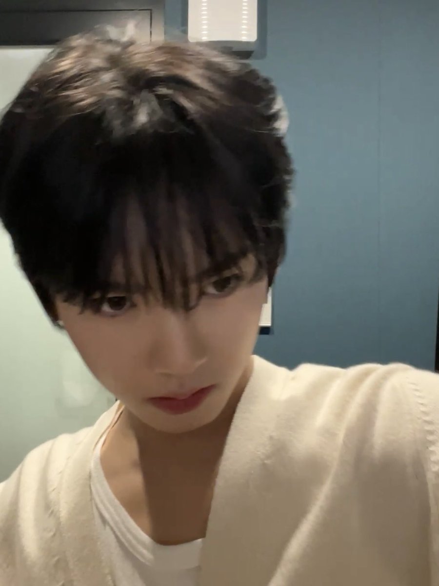 confusingseunga's tweet photo. 뽀돌~ = 기분좋다는뜻
뽀돌.. = 슬프다는뜻
ㅃㄷ = 기분안좋으니까말걸지말라는뜻
ㅃ = 말도꺼내기싫으니까알아서잘하라는뜻 https://t.co/e6TIkQrZ98