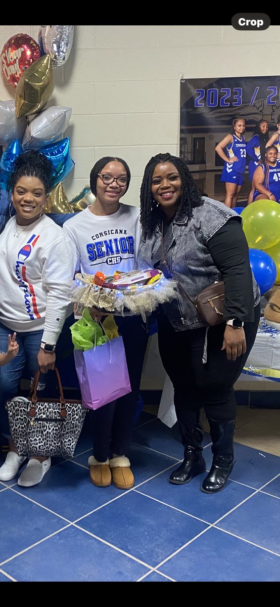 MsPam_1999's tweet photo. Tonight was senior night and the last game of the season.  We won 51-46.  #Proudmother #Myprideandjoy https://t.co/cqc0iqoiXQ