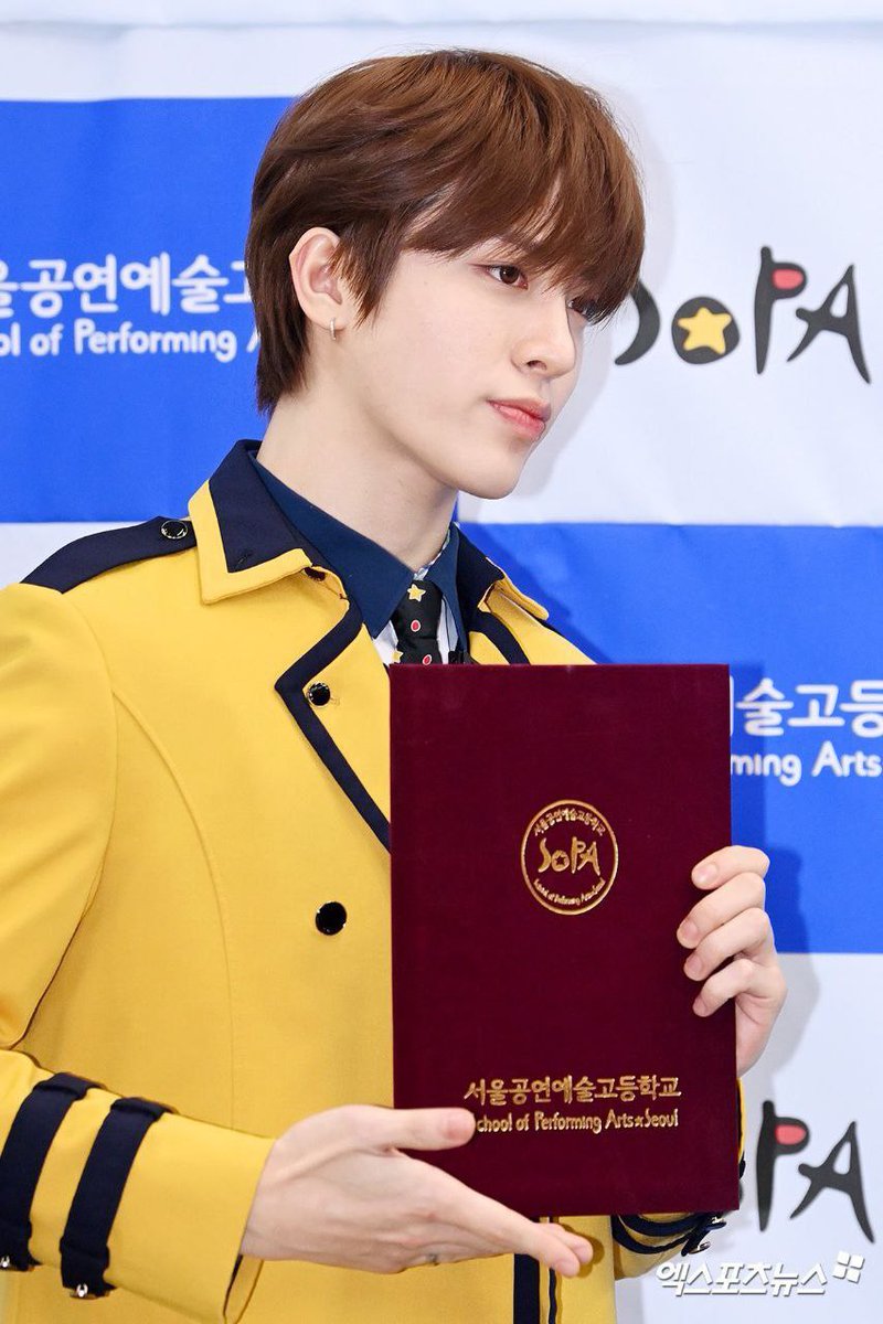starfess's tweet photo. -star congrats for SO JUNGHWAN TREASURE yg lulus di SOPA tahun ini🥺🫶 https://t.co/P7IJe7MnQ8