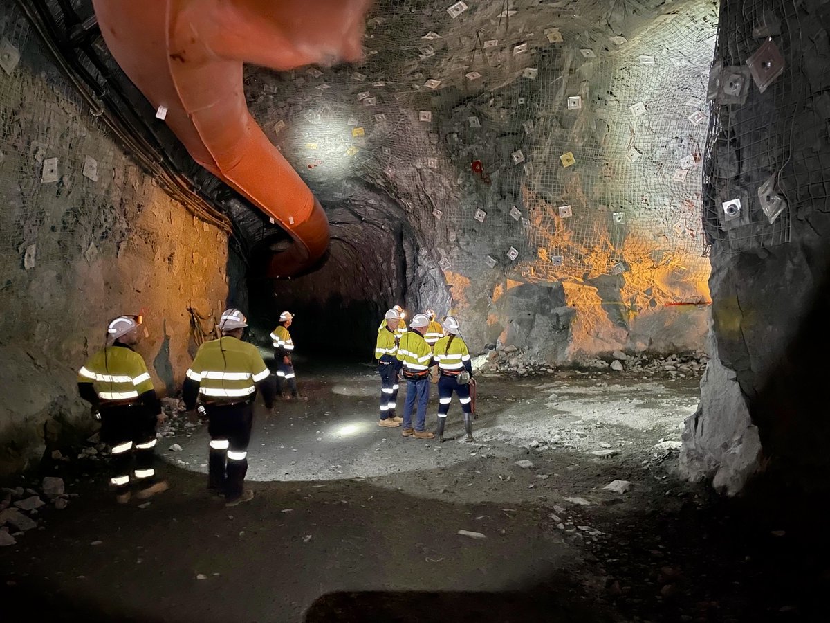 FocusOtt's tweet photo. Last week the $LTR team at Kathleen Valley gave me an impressive run-through of operations and #construction activities. Grateful for their continued enthusiasm and dedication to keeping us on schedule for mid-2024.
#mining https://t.co/dG6WXB6S6z