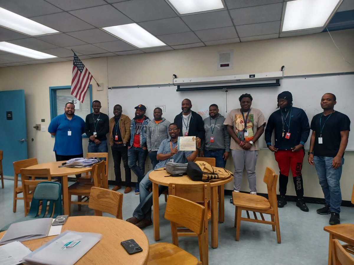 'Big congrats to Mr. Smith's Plumbing Superstars for clinching last week attendance challenge from our CTE department! We're dedicated and committed to ensuring #AllStudentsMatter.
@SuptDotres @mantilla1776 @fox1914 @DrAThomasDupree @susymauri @ACEofFlorida #YourBestChoiceMDCPS