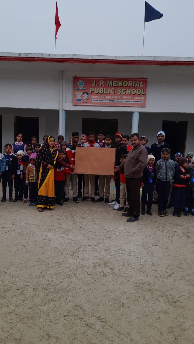 atulya_vikas's tweet image. With the help of @ComputerShiksh1 we have installed &amp;amp; started computer classes at our 3 more partner schools in UP,Gonda(271311).

Total 800+ rural students starts getting digital education.
Thank you @ComputerShiksh1 @pradeepmarwaha2 &amp;amp; Team!

#digitaleducation #MagicBox #CSR