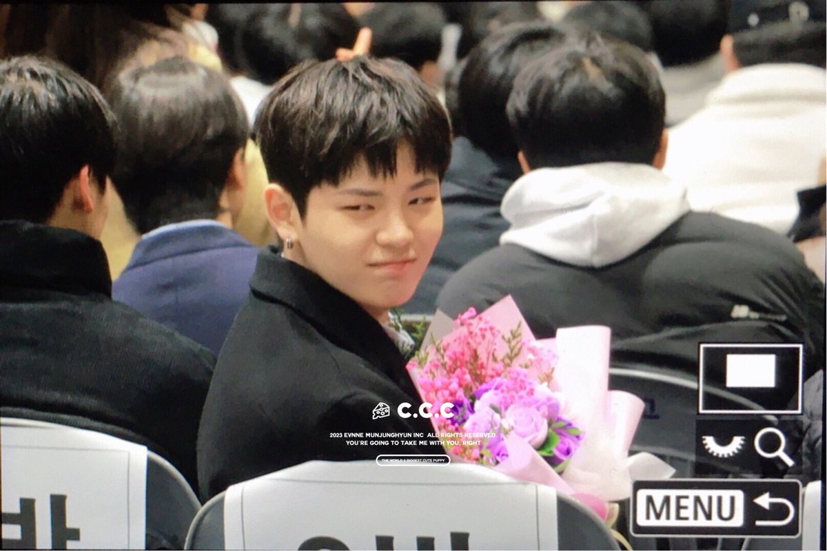 cccake_jh's tweet photo. 240207 #이븐 #EVNNE #문정현 #MUNJUNGHYUN https://t.co/dxZGFSC2v4