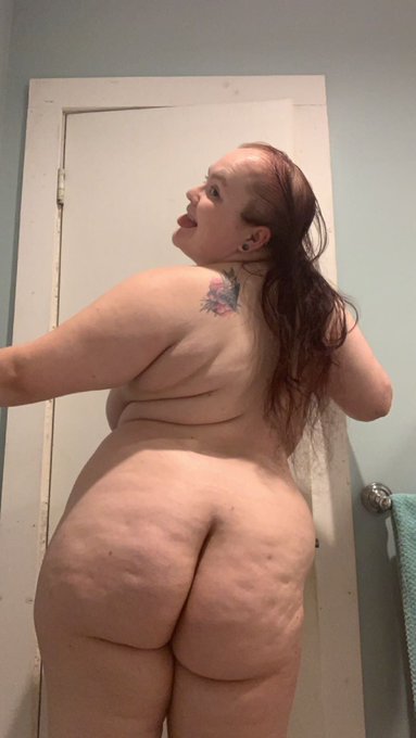 The back is even better than the front 🤭 https://t.co/si4L7XMMoJ