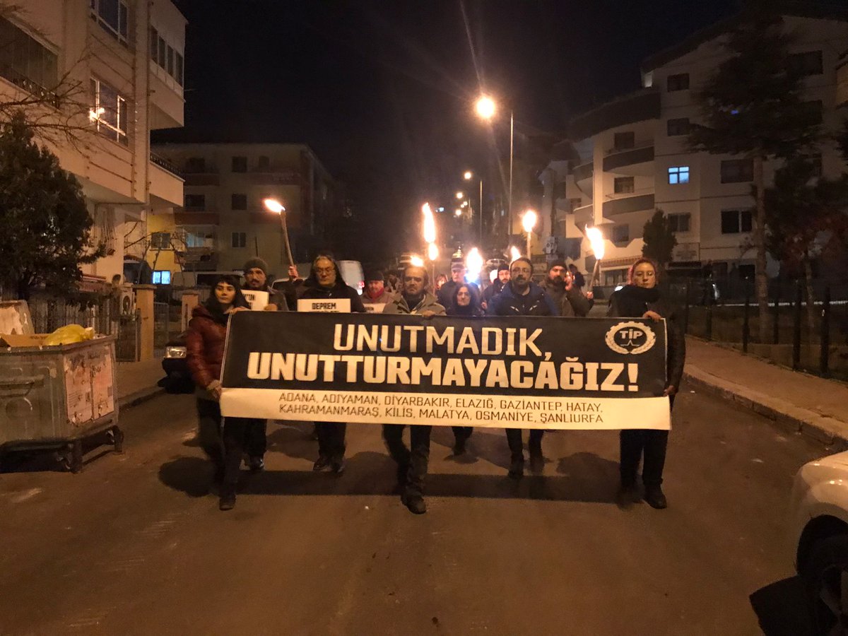 Türkiye İşçi Partisi Mamak İlçe Örgütü, geçtiğimiz yıl 6 Şubatta yaşanan depremlerde kaybettiğimiz yurttaşlarımızı anmak için Tuzluçayır'da yürüyüş gerçekleştirdi.