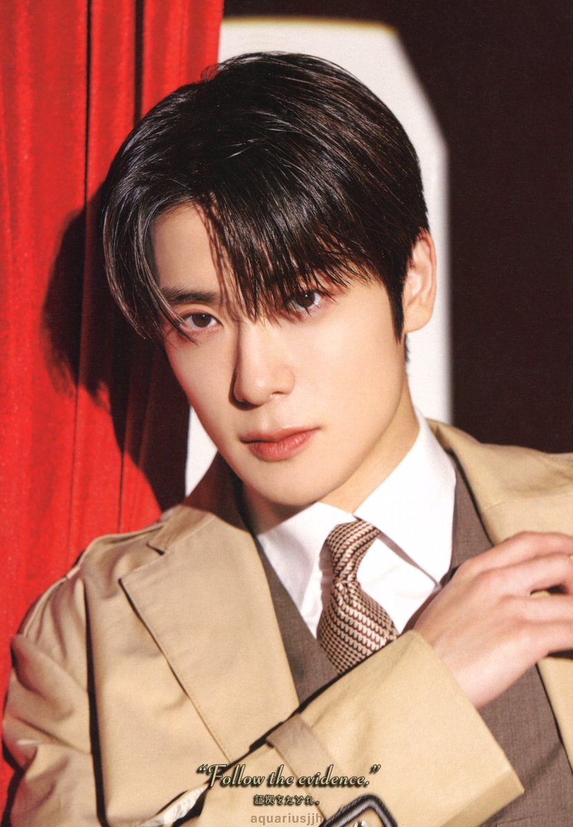 aquariusjjh's tweet photo. [DO NO CROP &amp; EDIT]

『NCT 127 OFFICIAL BOOK Vol.9』 
일본 팬클럽 회지 오피셜북 스캔 #재현 #JAEHYUN #ジェヒョン 

정탐정님 너무 잘생겼어요...🖤 https://t.co/NwyYhYCGuw