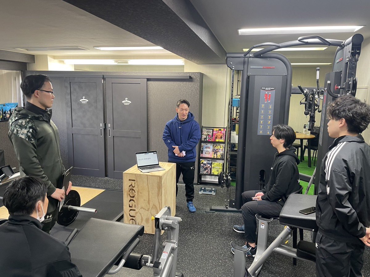 hisano1012's tweet photo. 本日は私が経営するパーソナルジムKEYFITの全体研修でした。KEYFITは恵比寿と横浜元町で営業しています。間違いないトレーナーが担当させていただきます。パーソナルご希望の方はDMくださいませ😄 https://t.co/T95gTiXjbl