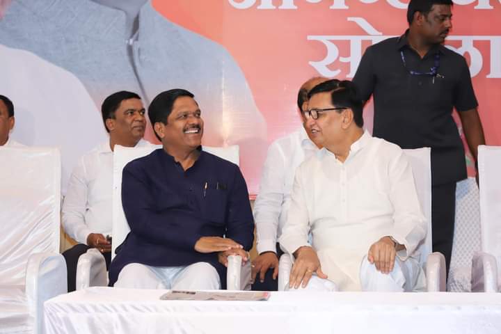 KrishnaRithe1's tweet image. महाराष्ट्र राज्याचे मा.महसूलमंत्री,आदर्श लोकनेते मा.आ.श्री.#बाळासाहेब थोरात साहेबांना वाढदिवसाच्या हार्दिक शुभेच्छा!!!

@bb_thorat