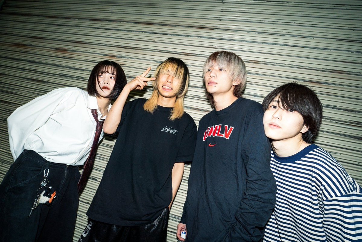 本日21:00ライブ情報解禁です‼︎