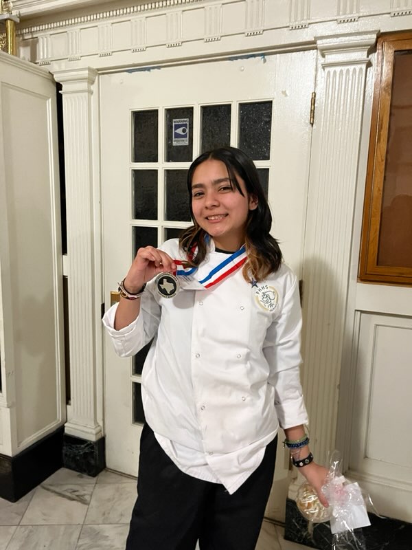 MGALIN01_CBNES's tweet photo. Congratulations to my beautiful young lady for placing 2nd in Restaurant Service in the skills competition. PHHS Culinary team is awesome! I am super proud of my baby girl for her hard work. #RISE #jpb_Coyotes #SistersRule https://t.co/hT573UF5pO