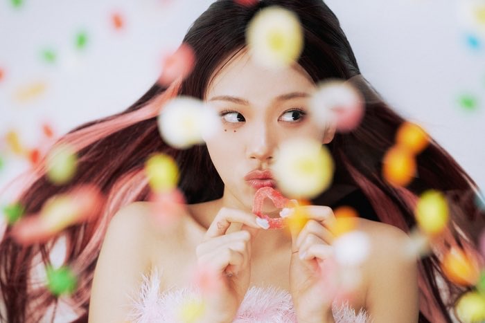 idlecharts's tweet photo. BIBI's new single "Sugar Rush" will reportedly feature SOYEON and YENA

#GIDLE #여자아이들 https://t.co/BkWaq2NH2O