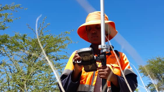 Meet Matlhogonolo Mmese, a talented hydrogeologist breaking gender barriers in Botswana. @CIWAprogram and @sadc_gmi support her mission to develop more sustainable groundwater management systems. Learn about her amazing story: wrld.bg/fT9c50QxWhb #WomenInSTEM