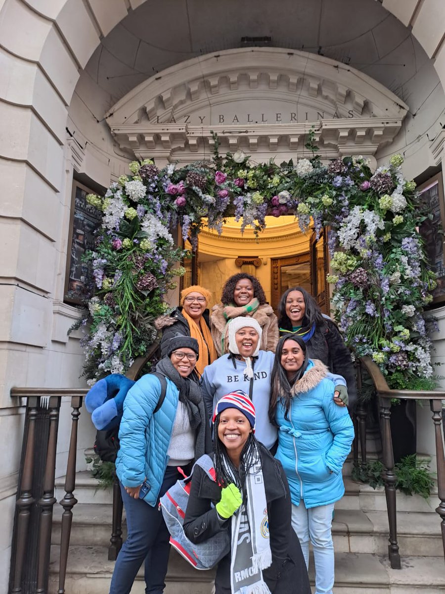 UJComAcc's tweet photo. Update: Dr. Lethiwe Nzama-Sithole, our Deputy Head, completed an Executive Leadership Programme in London, UK! Sponsored by Fasset and facilitated by Duke Corporate Education, enhancing our department's leadership vision. Congratulations! #LeadershipDevelopment #ujdca #UJComAcc https://t.co/zdtcIHCuEY