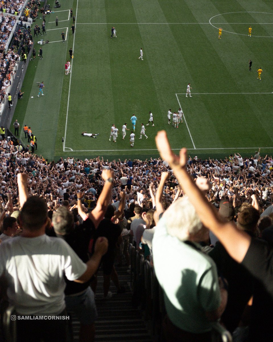 🎙️ SAM CORNISH 

London calling! Podden beger sig utanför riket och gästas av <a href="/samliamcornish/">Sam Cornish</a> som berättar om livet på plats som Tottenhamsupporter. Total gåshud rätt igenom. Dunderavsnittet finner ni nedan! 

Lyssna här ⬇️
open.spotify.com/episode/67v7ki…
