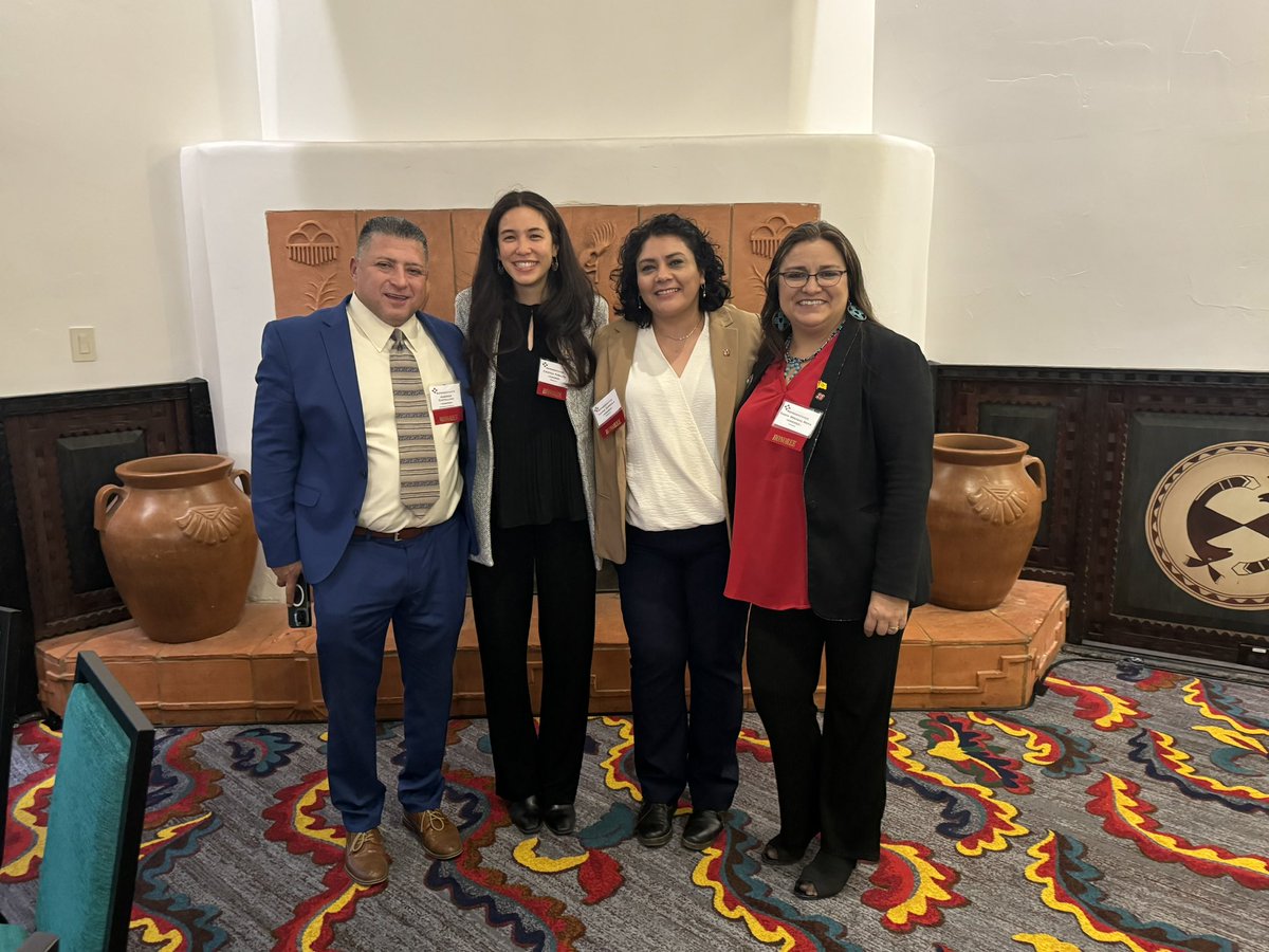 yanira4NM's tweet photo. 29th Annual Tribute to Hispano Legislators
#Hispanolegislators #NMleg #NMhd16 https://t.co/m2JWVUlDpY