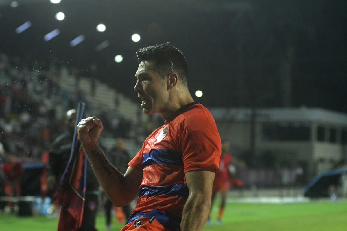 Lalinea_tw's tweet photo. ¡Miku brilla! 😳

Nicolás "Miku" Fedor sigue destacando con la Academia Puerto Cabello y esta vez se convirtió en el jugador venezolano más longevo en marca gol por Copa Libertadores 

📸: @la_academiapc https://t.co/pTvzaMlX3L