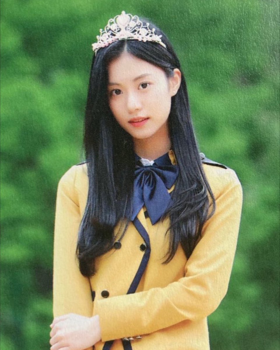 kgrmthinkr's tweet photo. Kim Garam graduation photos  🥹🤏🏻

🔖 | However, she didn’t attend the graduation ceremony to avoid the press. https://t.co/SaAep6QXsv