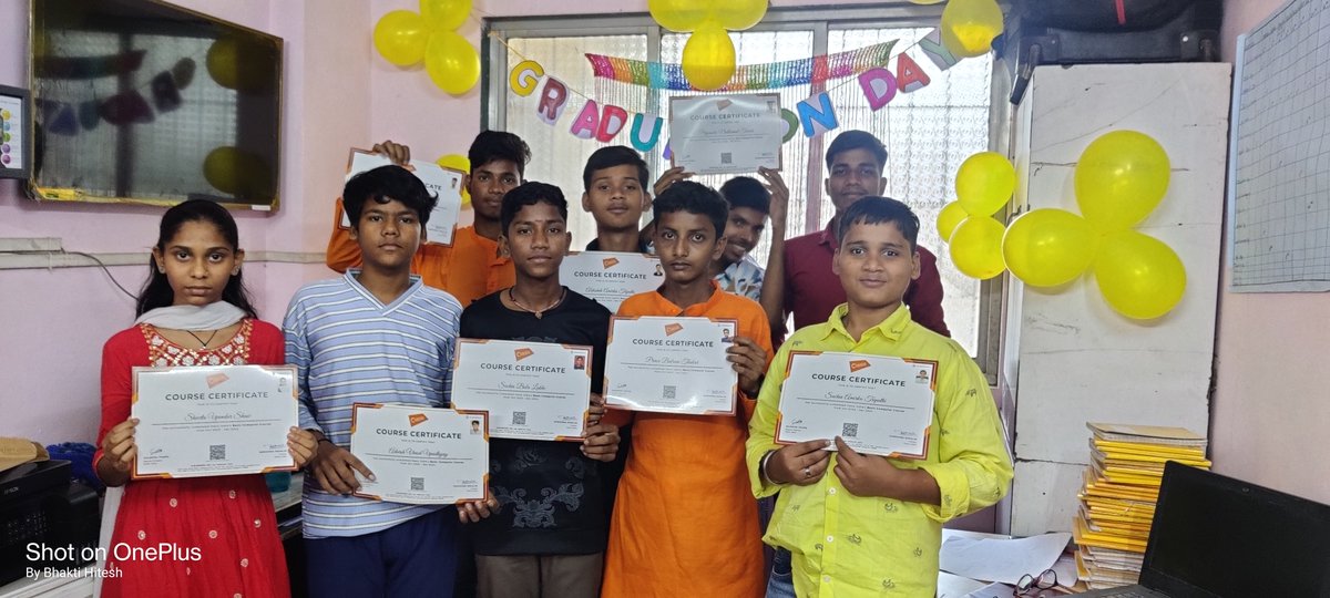 Oasisatindia's tweet photo. 🌟 Yet Another Exciting News! 🌟
On January 5th, 2024, we celebrated a remarkable milestone with our computer course graduates! 🎓✨
😍These incredible individuals have successfully completed their courses, marking a fantastic start to the new year❤️
#OasisIndia https://t.co/cc8e1VeR9k