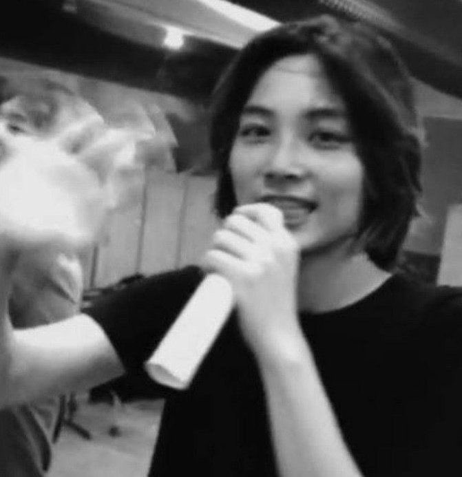 yoonzeen_o's tweet photo. PREDEBUT HAN CLEANSE ROR https://t.co/YECJX8HGl8