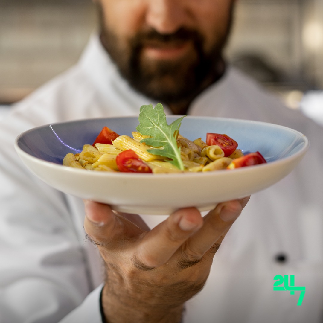 Chef is ready to serve delicious plate of pasta salad, topped with fresh tomatoes and herbs! 🥗 🍝

#salad #pasta #pastasalad #coldsalad #tomatosalad #freshtomatoes #CulinaryMaster #FarmFreshSupplies #QualityIngredients #PerfectDish #FreshMeals #VegetableSupplier
