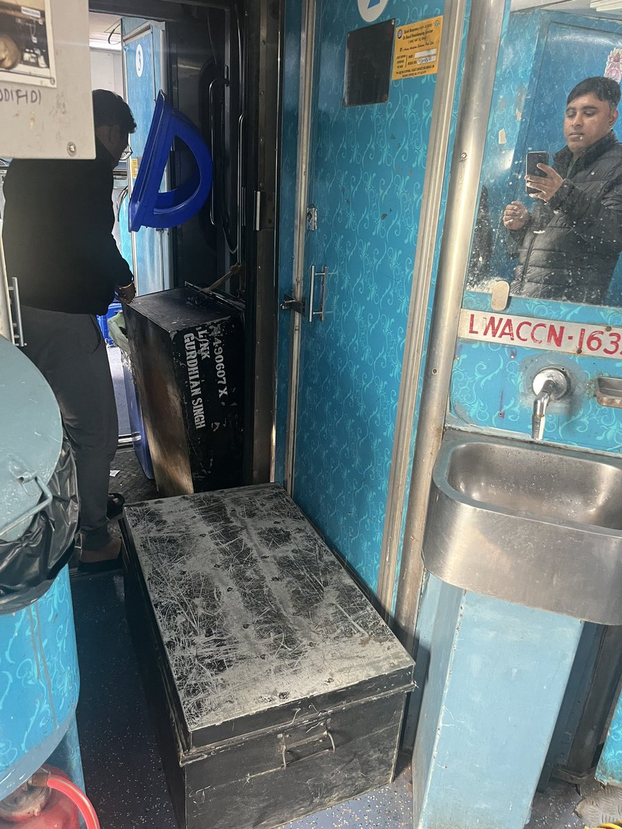 rishabhsinghvi's tweet photo. @IRCTCofficial @RailMinIndia Sir we are travelling from Guwahati to New Delhi via train no 12423 in B8 there are 2 washroom is not in working condition . PNR 6729754056. https://t.co/NrFOQR5H3P