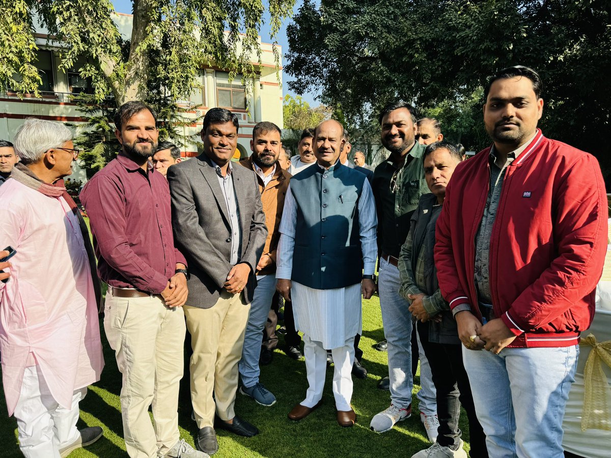 Navneet8251's tweet photo. Had wonderful interactions with honourable loksabha speaker, under the delegation of Mukesh Jindal ,also got chance to visit new parliament #ombirla https://t.co/XVLTdkpskZ