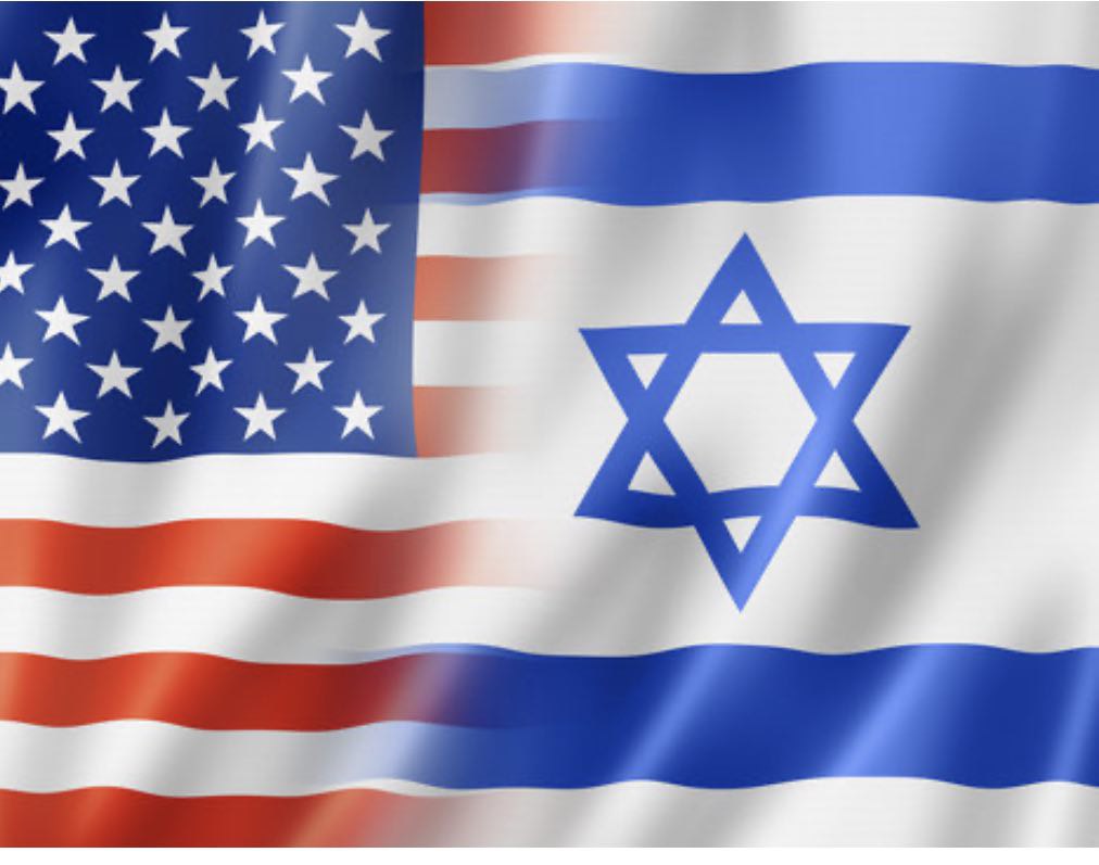 MahalaxmiRaman's tweet image. 🇺🇸  #Pentagon: Since we took strikes on #IraqandSyria, we are aware of two incidents. 2 Rockets were fired at US warship off coast of Syria &amp;amp; one suicide drone was fired at #USBase in #Syria. No injuries or damage is reported in these incidents.
#USAirstrikes #MiddleEastConflict