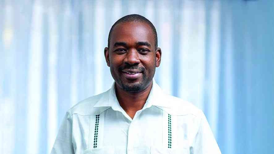 #Editorialcomment
🔴In quitting @CCCZimbabwe , @nelsonchamisa  said the party had been infiltrated and was now an appendage of @ZANUPF_Official, a charge the ruling party disputes.
🔗newsday.co.zw/opinion-analys…