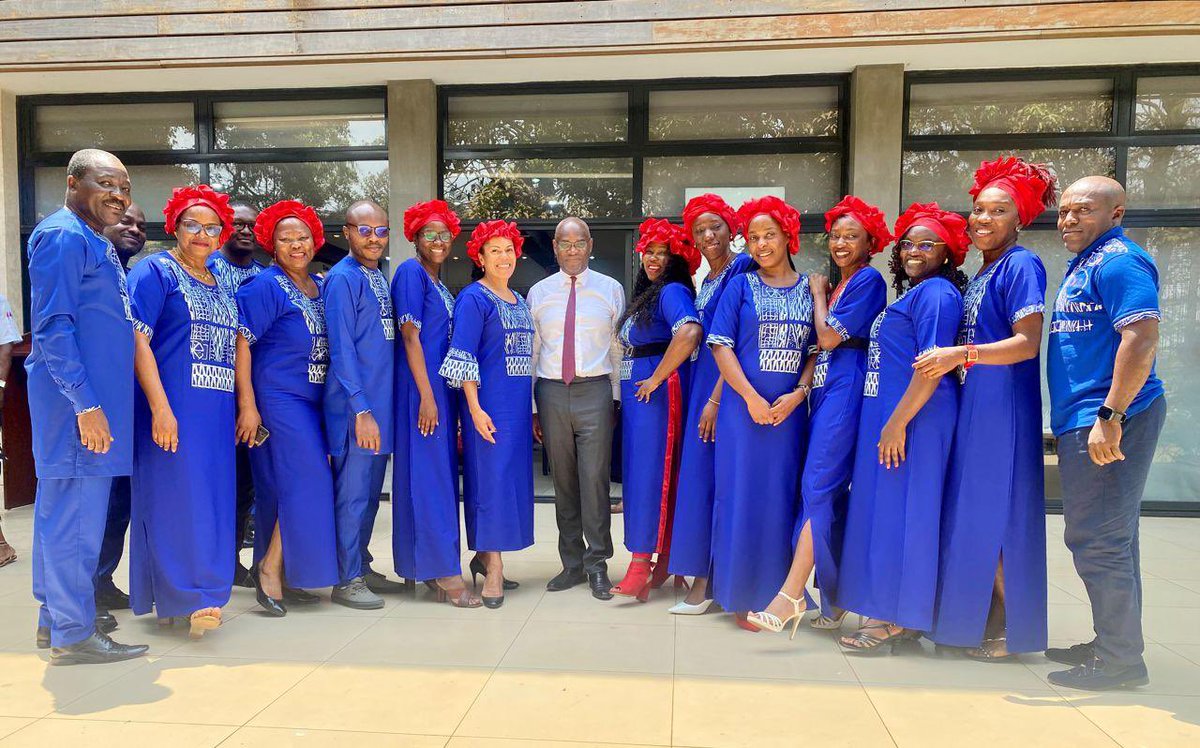 Merci beaucoup à tous les collègues de l’Agence @AFD_France de Yaoundé et à @FRauCameroun pour l’organisation impeccable de cette mission. C’est toujours un plaisir de revenir ici!