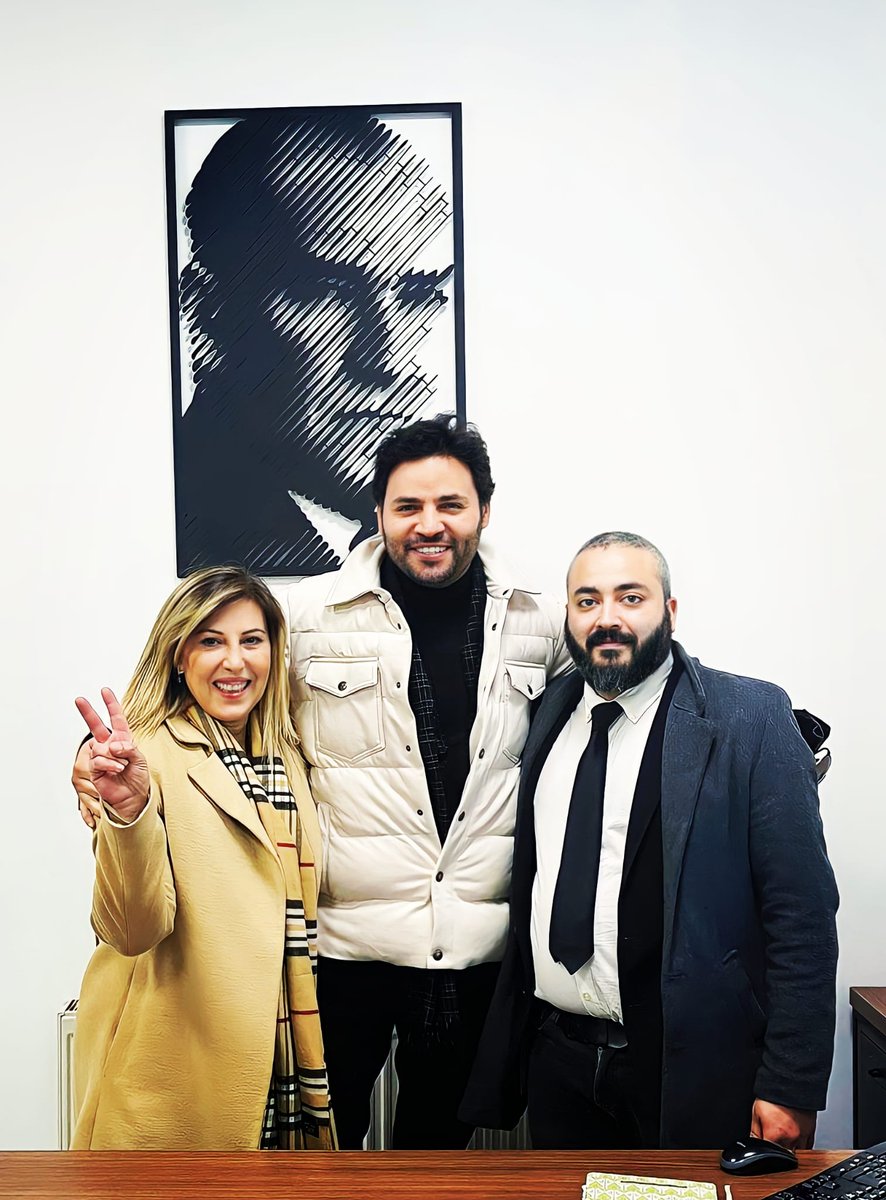 Selda Şimşek (@seldaisildak) on Twitter photo Yürümek; yolunda pusuya yattıklarını, arkadan çelme attıklarını bilerek yürümek...
Yürümek; yürekten, gülerekten yürümek..."
Kardeş❤️can evlat🤞
<a href="/OnurOktemTR/">Onur Öktem</a>
<a href="/EmirKaraca1923/">Emir KARACA</a>
#Etimesgut
#chp Yürümek; yolunda pusuya yattıklarını, arkadan çelme attıklarını bilerek yürümek...
Yürümek; yürekten, gülerekten yürümek..."
Kardeş❤️can evlat🤞
<a href="/OnurOktemTR/">Onur Öktem</a>
<a href="/EmirKaraca1923/">Emir KARACA</a>
#Etimesgut
#chp